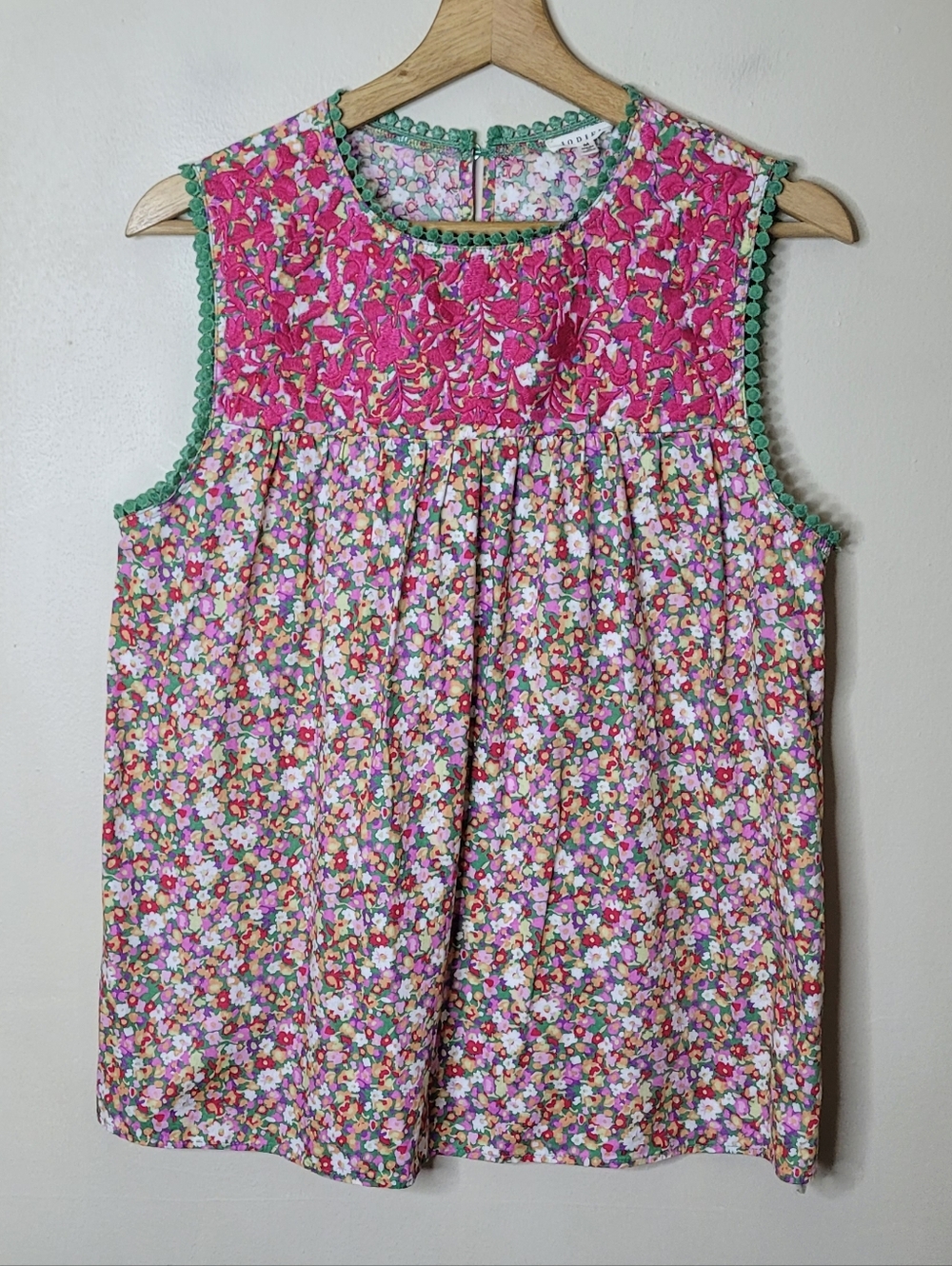 Jodifl Ditsy Floral Tank Top Size M - Picture 2 of 12